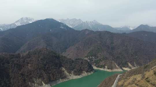 四川平武县天母湖及周边雪山视频素材模板下载