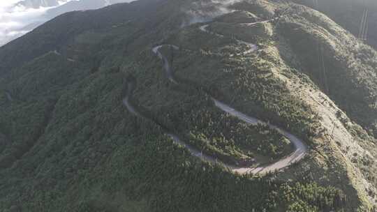 信宜大田顶日出航拍，高山云海，高山公路