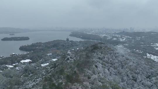 航拍西湖大雪