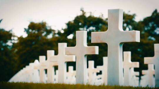 美国公墓的无标记墓碑纪念二战期间死去的人