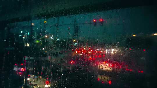 下雨的夜晚