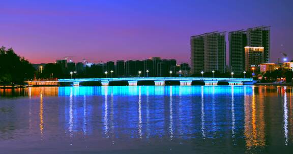 海南三亚河夜景