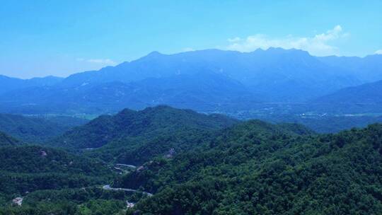 山林卧龙盘山公路