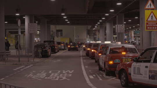 香港中环马路街景夜景