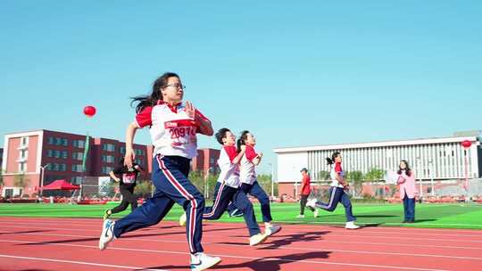 秋季校园运动会田径比赛