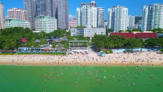 三亚市大东海旅游区冬季沙滩海岸线