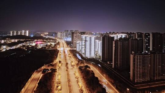 无锡尚贤湖基金PARK和道路晚上夜景航拍