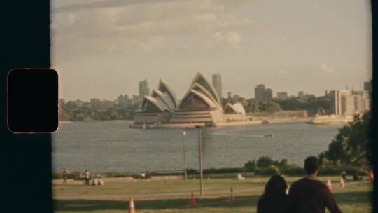 从海港的另一边看悉尼歌剧院视频素材模板下载