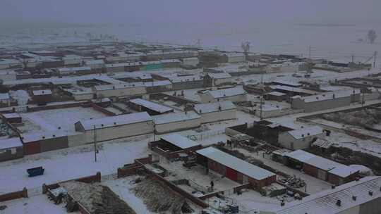 内蒙古 乌兰察布 小村庄 下雪