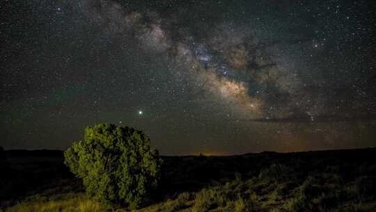 山顶星空银河延时