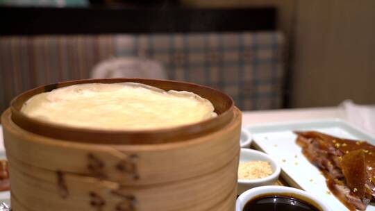 升格实拍中国美食北京烤鸭视频素材模板下载