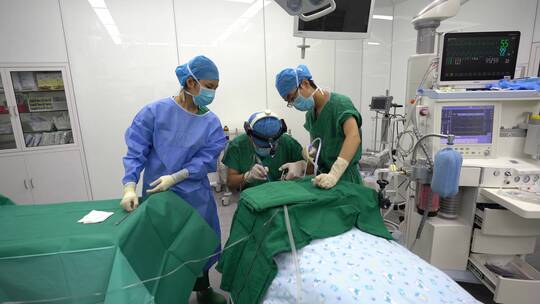 手术室 手术进行中 广角2 4k 30fps视频素材模板下载