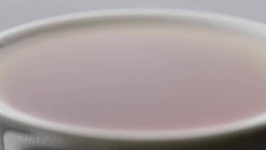 升格拍摄茶水滴落茶杯茶汤唯美写意品茶视频视频素材模板下载