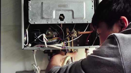 修热水器 修燃气视频素材模板下载