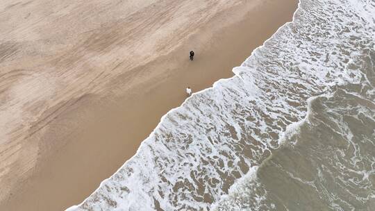 航拍大海灯塔治愈系海浪风景海景海南长焦