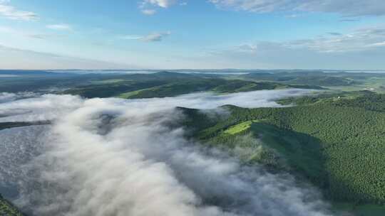 航拍山区青山云雾缭绕