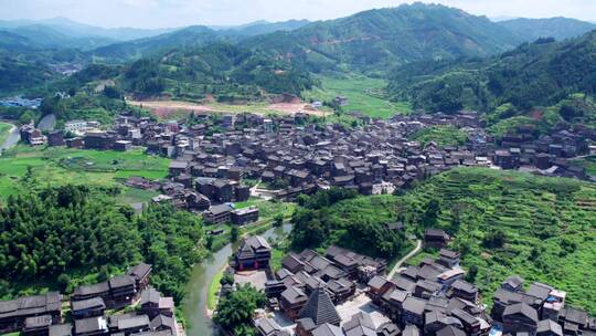 航拍三江侗族程阳八寨村寨全景