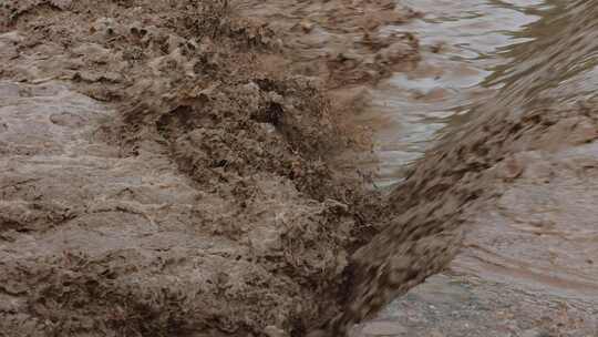 山洪 洪水 泥石流