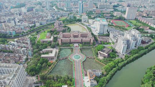 4k航拍江门五邑大学城市绿化