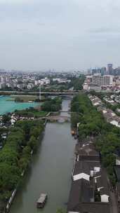 竖版航拍江苏苏州寒山寺历史文化建筑