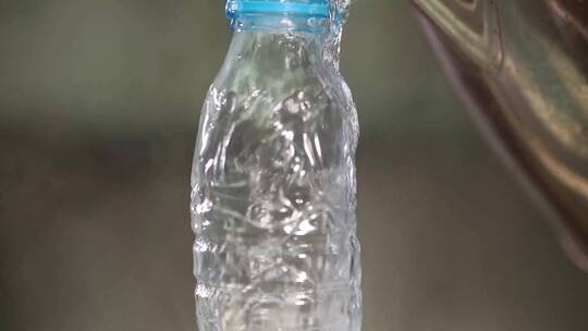 【镜头合集】瓶子废品回收垃圾分类  (3)
