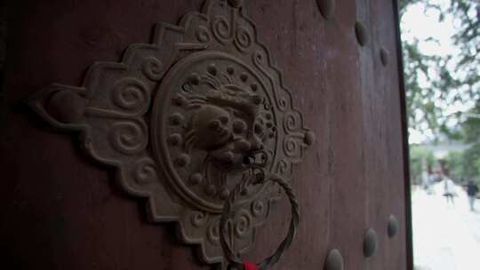 山西唐代古建佛光寺大殿上的门环-2