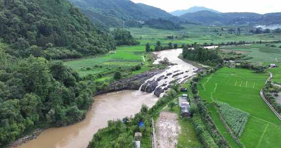 硝塘坝火山熔岩河流航拍