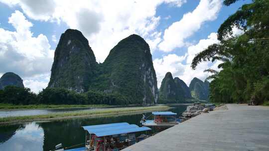 桂林阳朔徒步漓江 沿岸风景