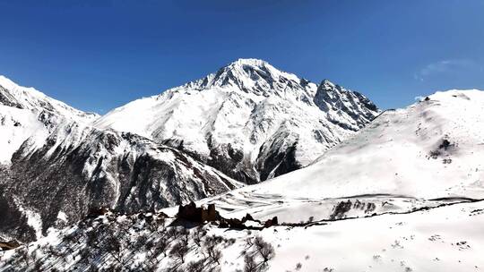 西藏高原雪山航拍