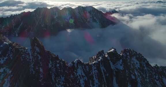 航拍川西雪山巴郎山日出美丽风景高原地貌