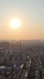 竖屏航拍福建泉州城市晚霞夕阳