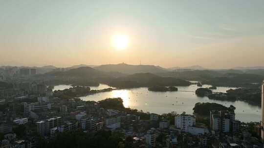 惠州西湖风景区航拍夕阳唯美日落湖泊风景