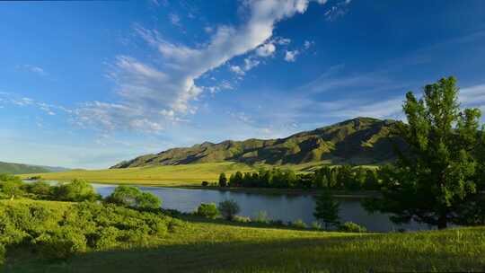 内蒙古草原湖泊