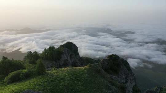 航拍山顶云海