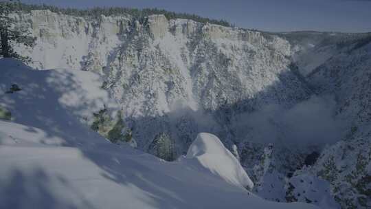 雪山 山峰