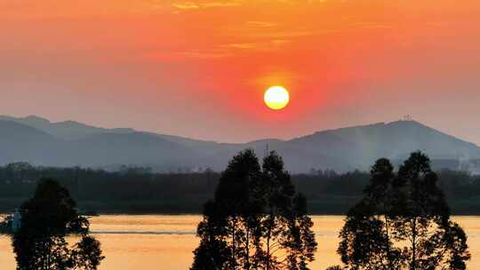 西江边太阳落山夕阳西下画面航拍素材