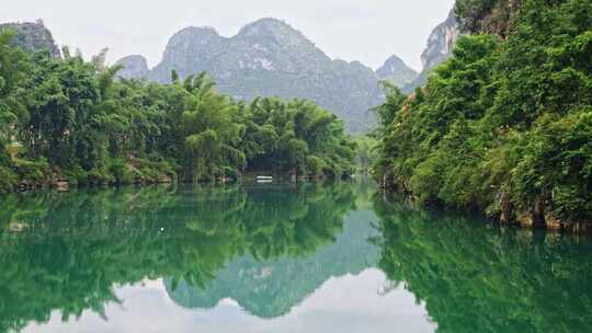 青山绿水江河流域美丽风景