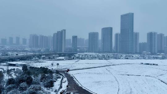 航拍银装素裹城市雪景长沙雪景