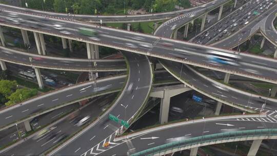 高速公路的交汇处