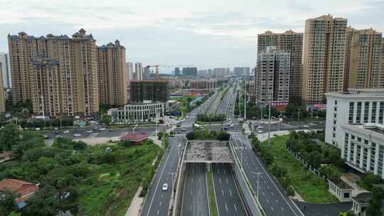 航拍衡阳城市道路衡州大道高空