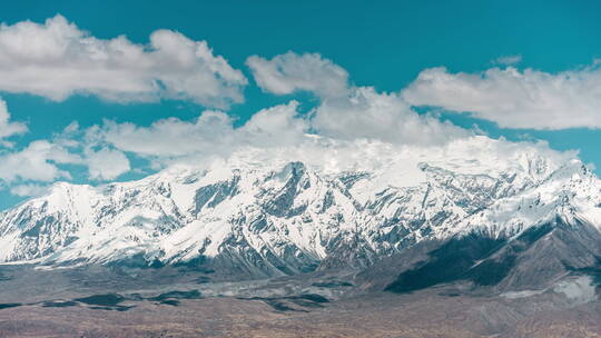 帕米尔高原的雪山,塔什库尔干,帕米尔高原视频素材模板下载