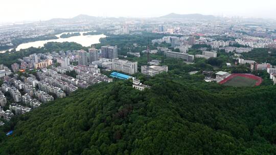 安徽省马鞍山市佳山公园航拍城市风光