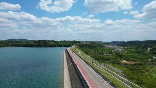 山水 云雾 湖面 绿水青山 湖水