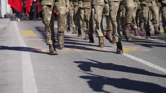 阅兵中的军队行进