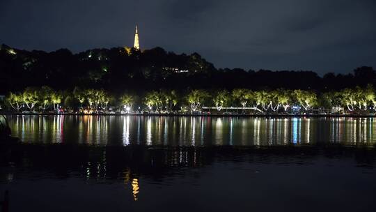 杭州宝石山景区保俶塔夜景