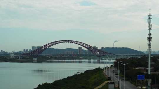 高铁列车窗外风景