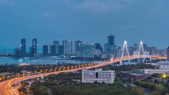 中国海南海口海甸河世纪大桥车流延时摄影