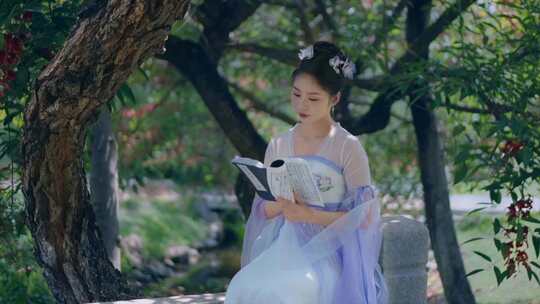古代女子看书