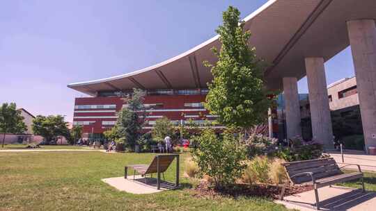 Clermont Ferrand，大学医