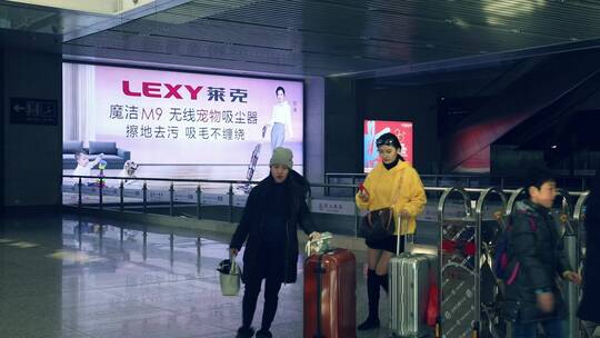 上海虹桥站延时摄影视频素材模板下载